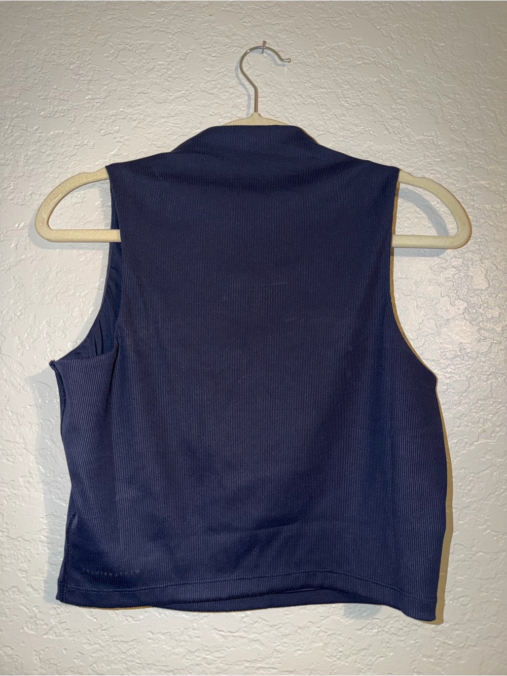 Travis Mathew Sleeveless Ribbed Crop Top - Navy - Picture 5 of 6
